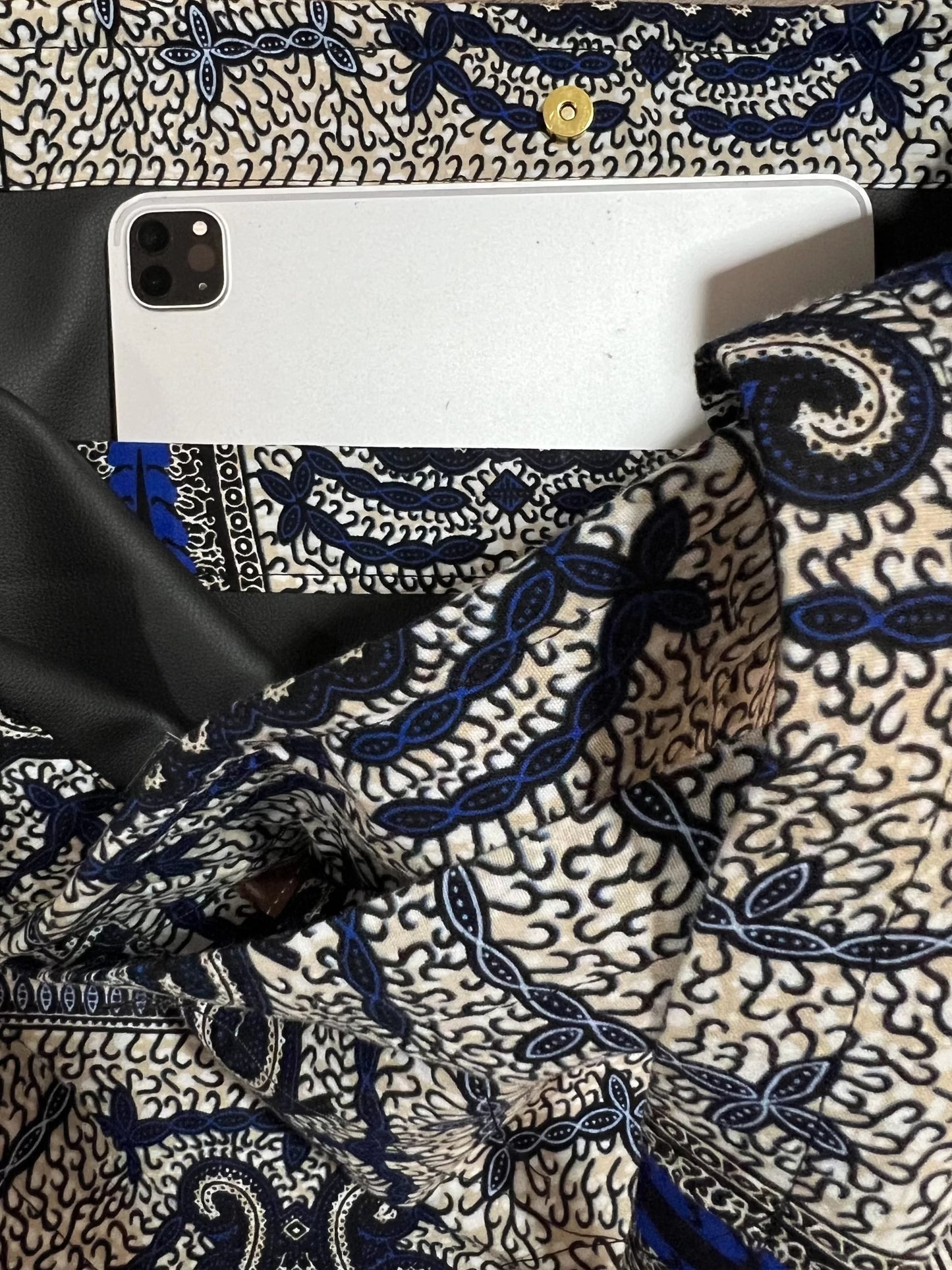 PRE-ORDER - Mombag uit Togo Etatoua blauw - Luz and Moon