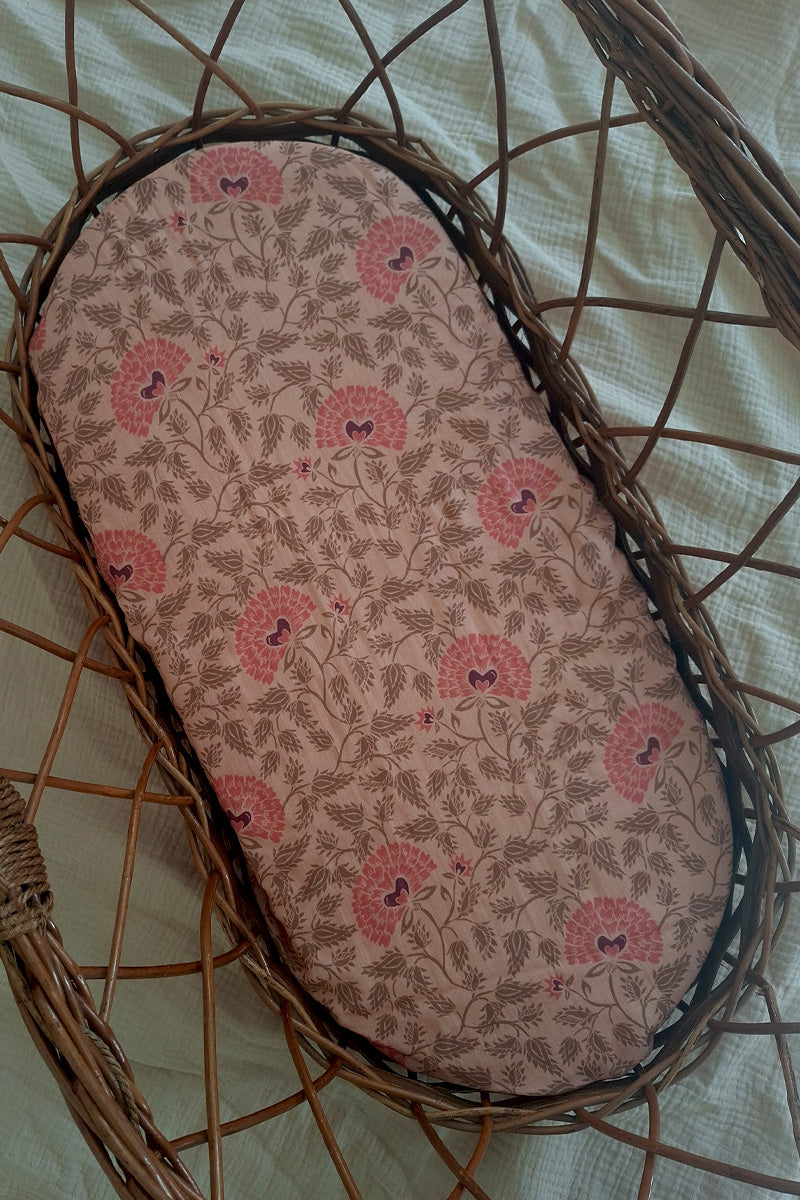 Wieg hoeslaken Lou peachy pink