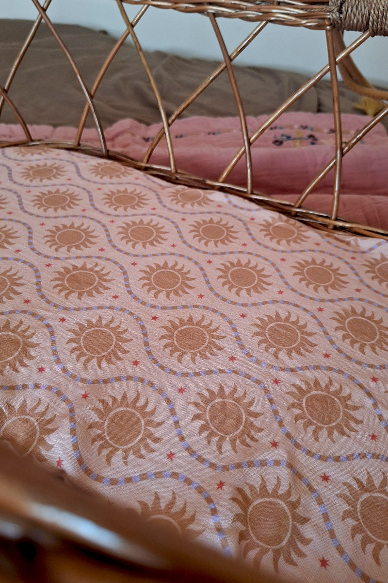 Wieg hoeslaken Sol peachy pink