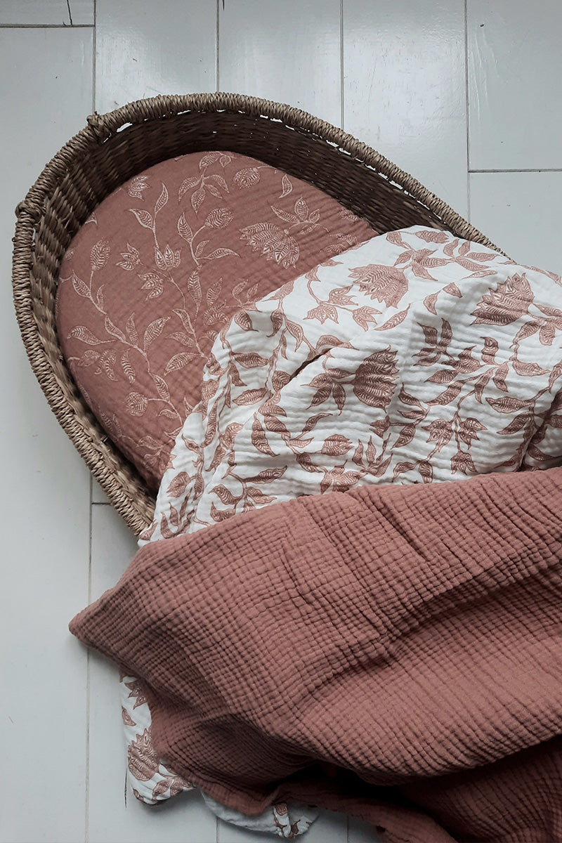 NIEUW - XL Swaddle Uni Blush - 120x120cm - Luz and Moon