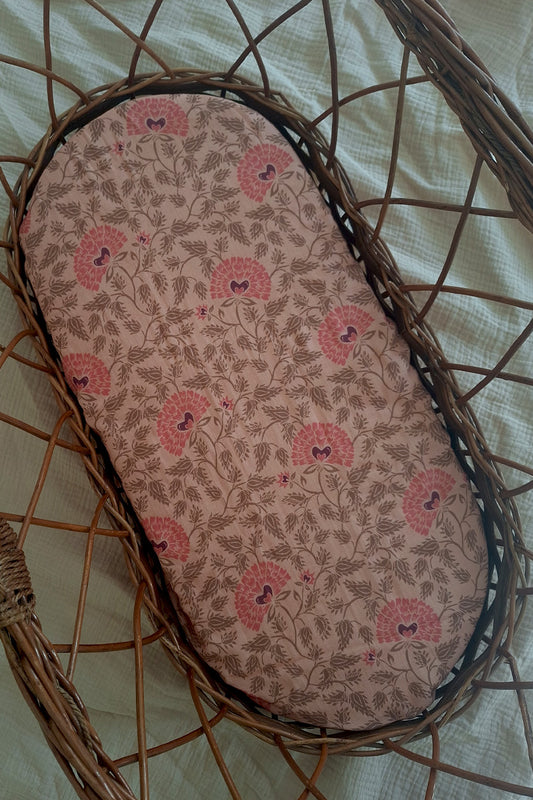 Wieg hoeslaken Lou peachy pink