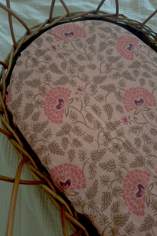 Wieg hoeslaken Lou peachy pink