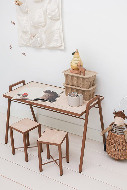 Kindertafeltje - bruin - Luz and Moon